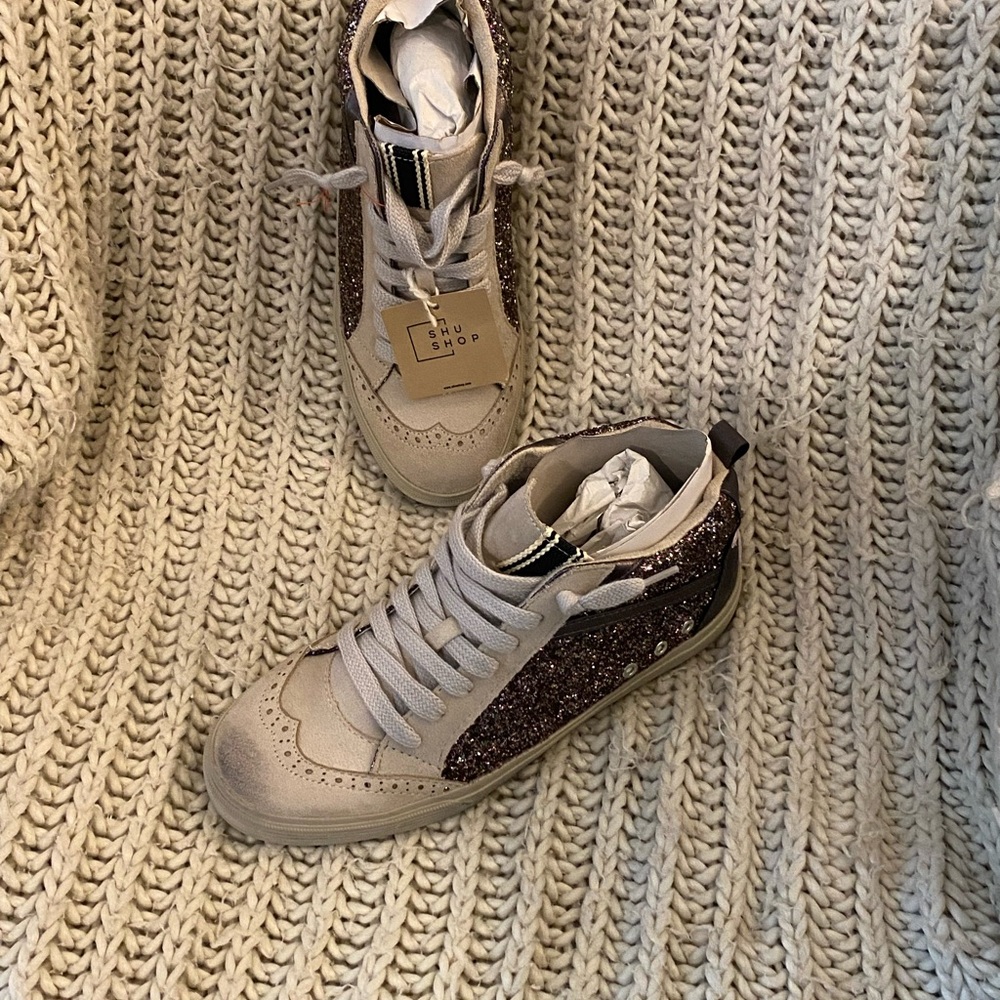 ShuShop Glitter Sneakers in Cream and Brown
